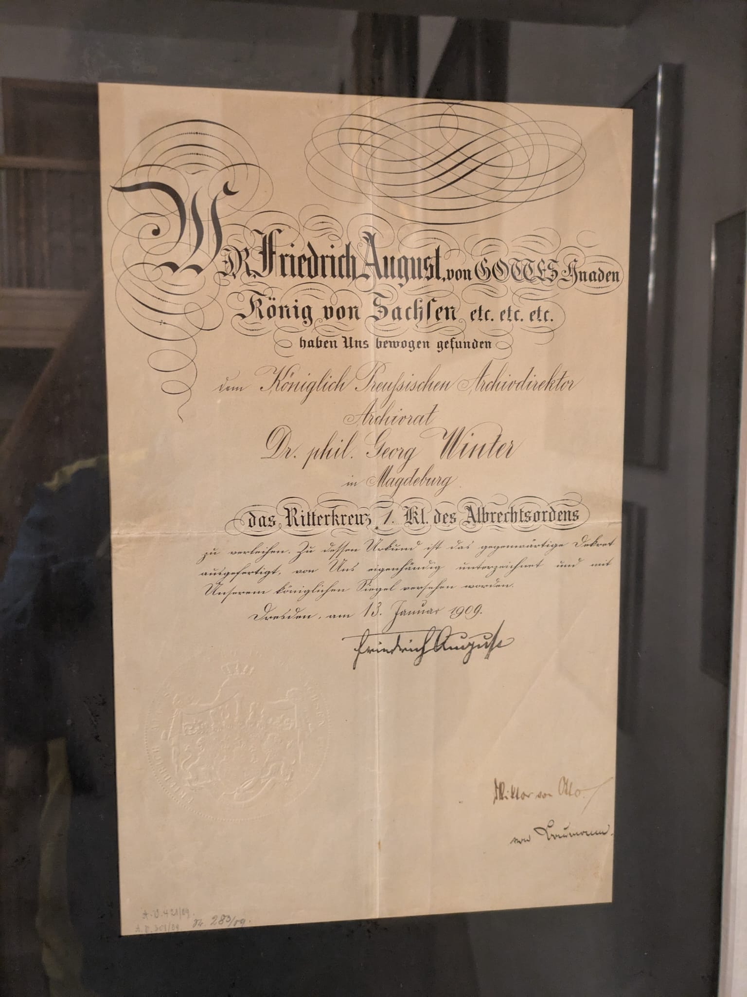 Verleihungsurkunde des Ritterkreuzes I. Klasse des sächsischen Albrechts-Ordens für Dr. Georg Winter vom 13. Januar 1909